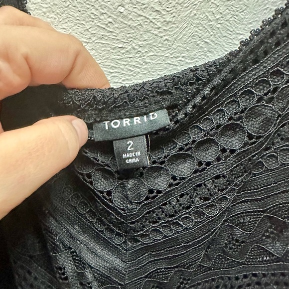 Black TORRID dress size 2. - Picture 3 of 5